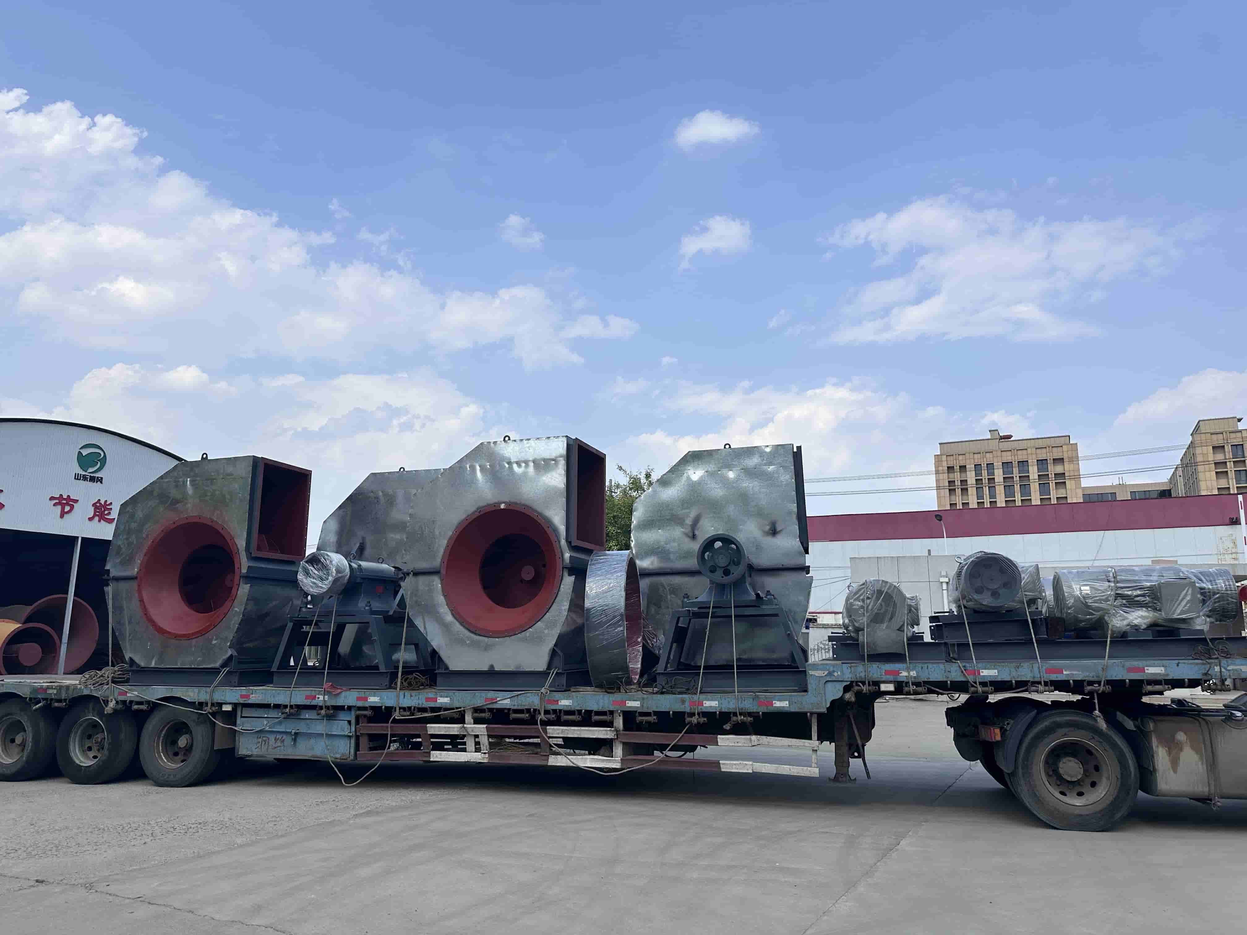 Large Centrifugal Fan Loading & Shipment Case Study